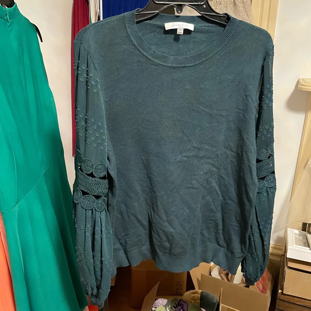 Dark Green Sheer Lace Sleeve Women's Top